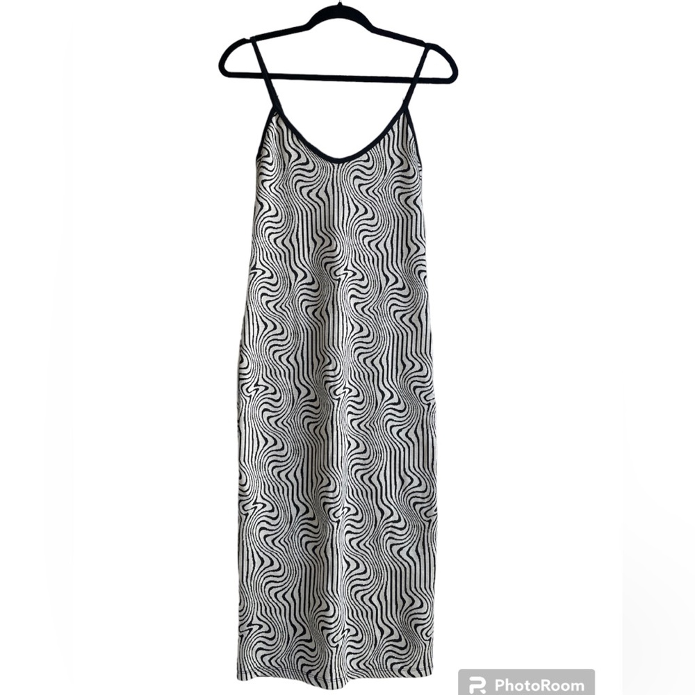 Bershka Strappy Midi Knit Geometric Print Dress Size Medium